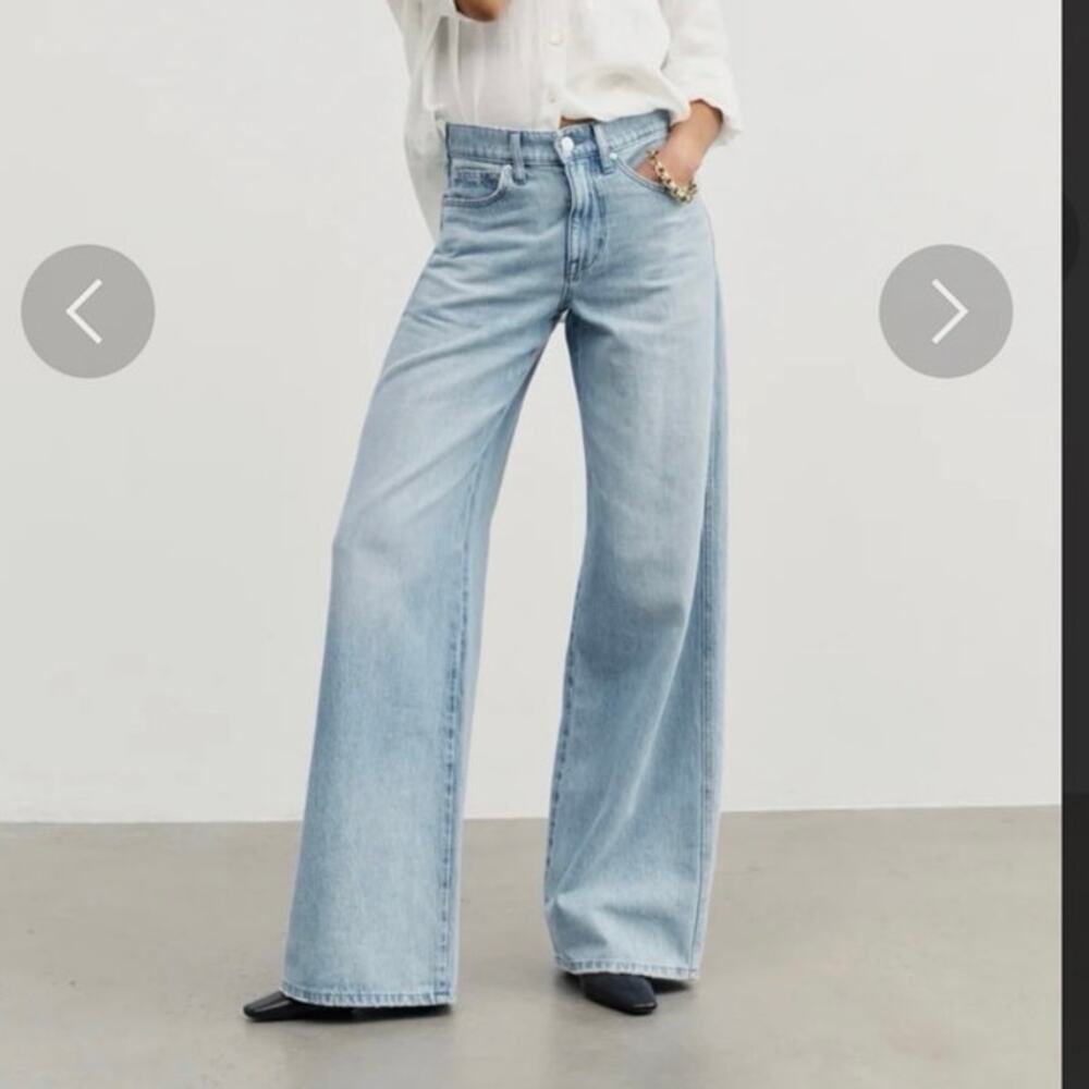 AYR the big salad wide leg jeans in glaciers light wash size 34s